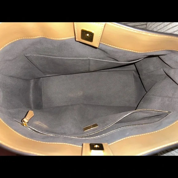 Authentic FENDI Vitello Glacier Medium FF Tote in Nocciola🤩 EXCELLENT CONDITION - Picture 6 of 7